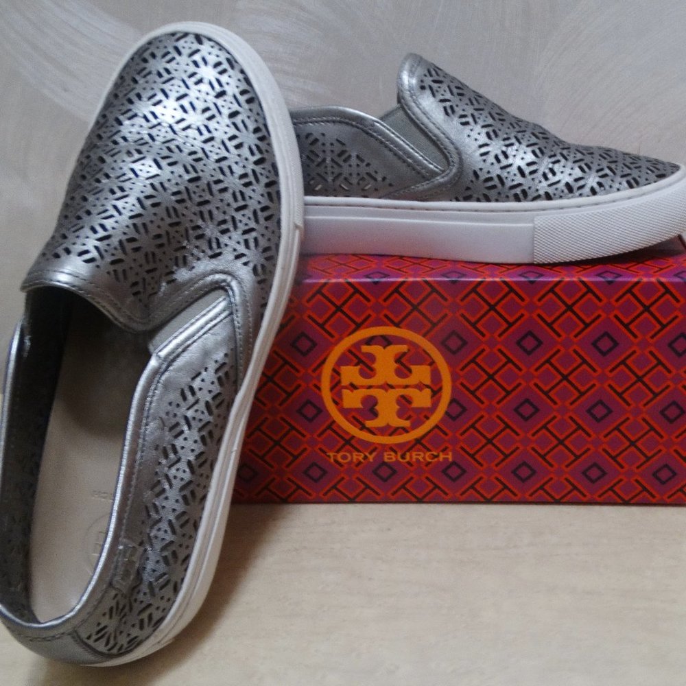 TORY BURCH Size 8-8.5M Lennon Perforated Sneakers Slip On Gunmetal/Silver Shoes